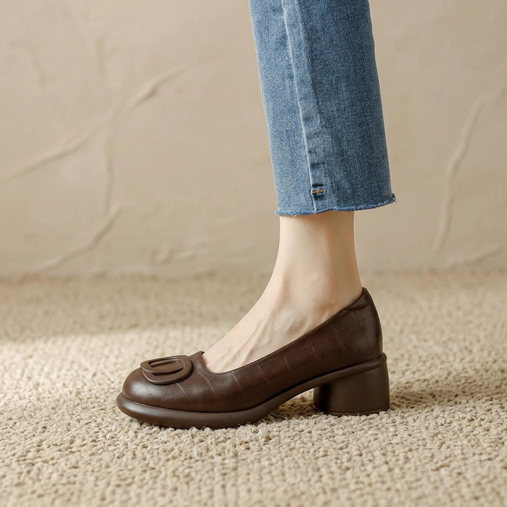 Damen Braune Geschlossene Lederschuhe Mit Blockabsätzen – Stilvolles Bequemes Schuhwerk