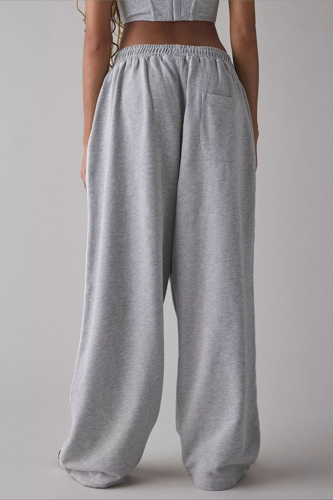 Damen Lange Bestickte Locker Geschnittene Strickhose – Müheloser Chic