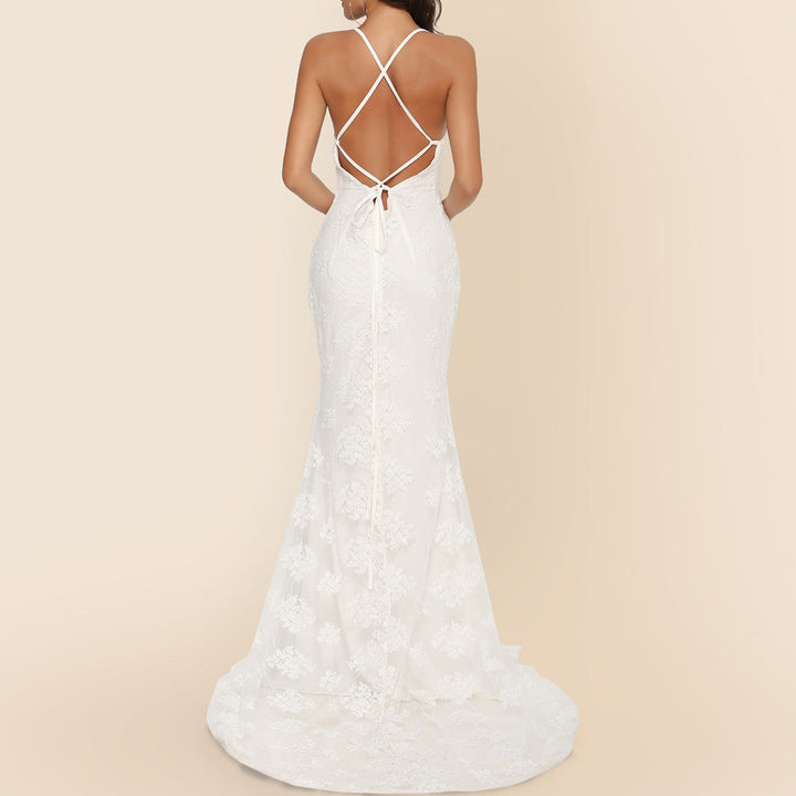 Figurbetontes Brautkleid mit Spitzenbesatz – Eleganter, raffinierter Brautstil