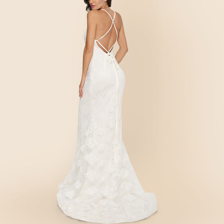 Figurbetontes Brautkleid mit Spitzenbesatz – Eleganter, raffinierter Brautstil