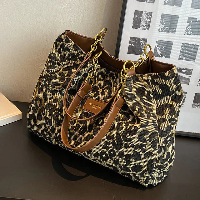 Damenhandtasche mit Animalprint