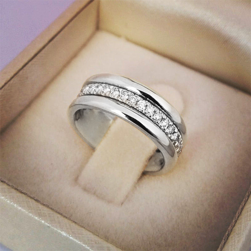 Minimalistischer Goldfarbener Messingbeschichteter Stapelring – Eleganter Schmuck