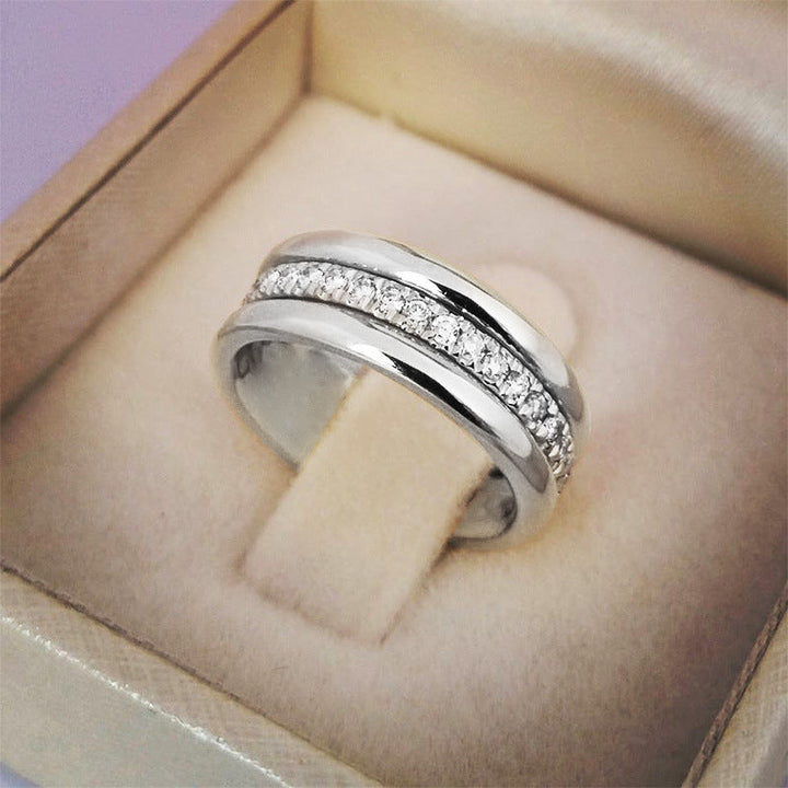 Minimalistischer Goldfarbener Messingbeschichteter Stapelring – Eleganter Schmuck
