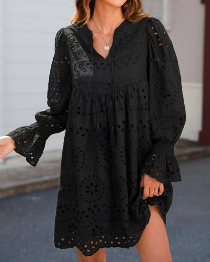 Damen Kleid Mit Spitze Und Schwung