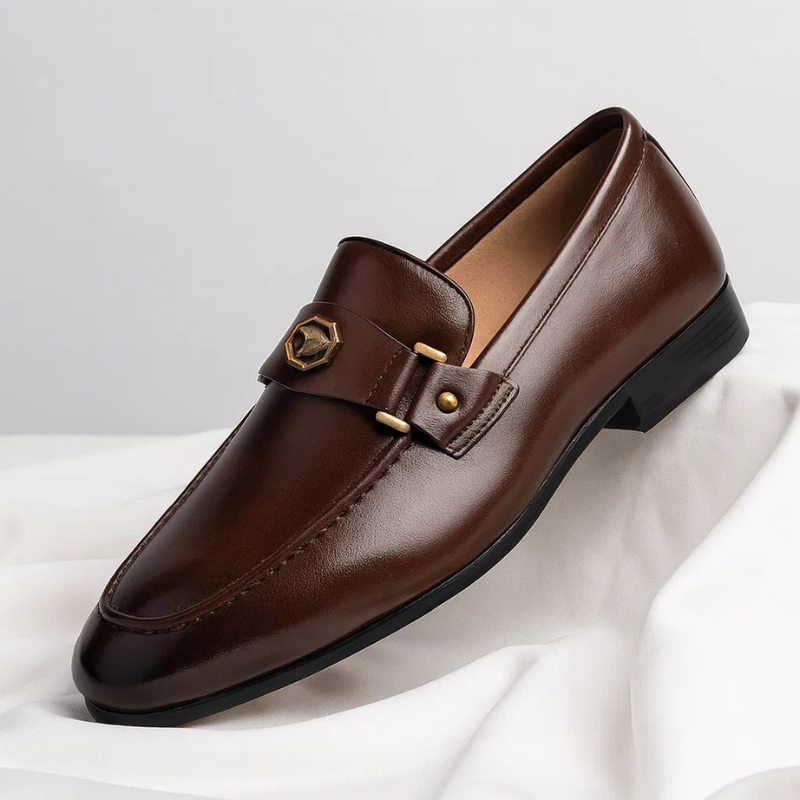 Herren Blaue Leder Loafer Mit Metallakzent – Elegante Slipper Schuhe