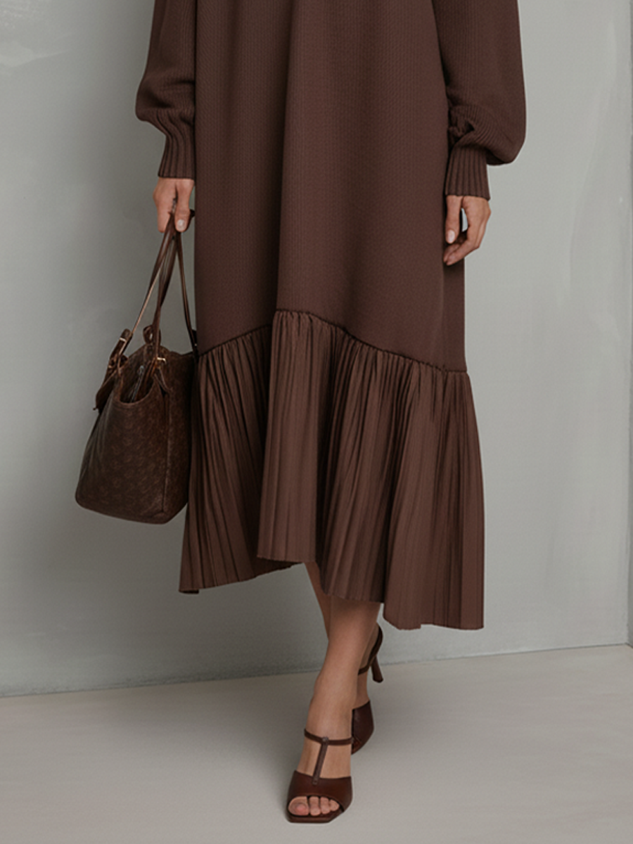 Braunes Strick-Midikleid mit Plisseesaum