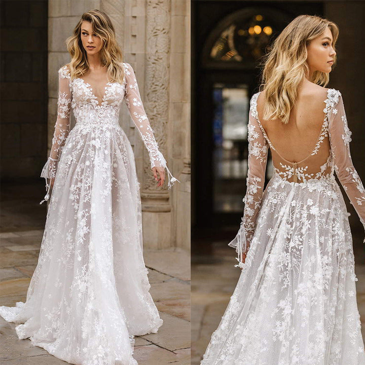 Damen Elegantes Tiefes V-Ausschnitt Hochzeitskleid Mit Floralen Spitzenapplikationen – Romantisches Brautkleid