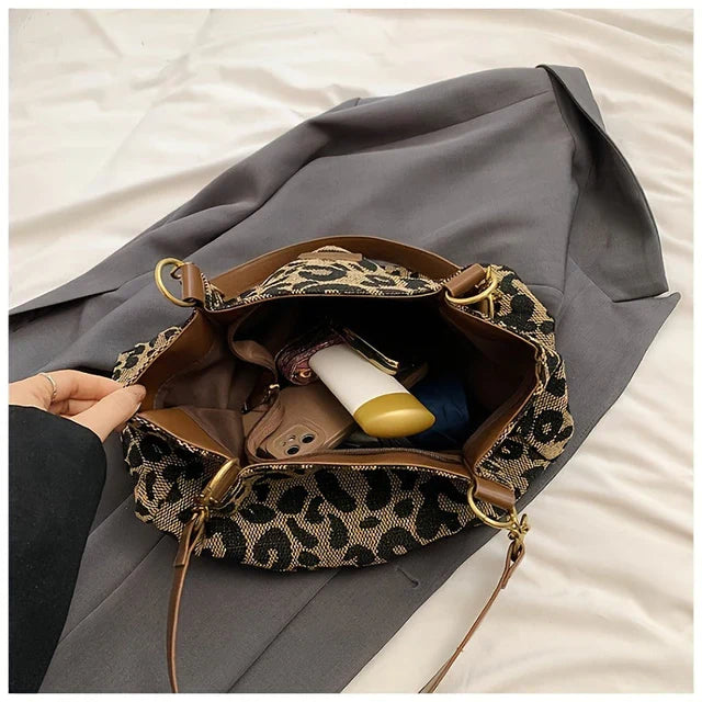 Damenhandtasche mit Animalprint