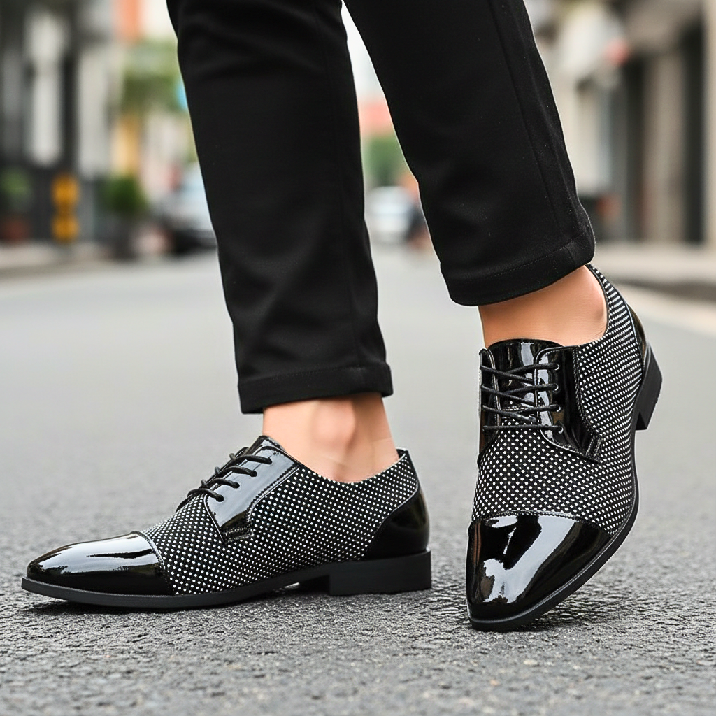 Herren Lackleder Oxford Schuhe Mit Punktmuster – Elegante Business Schuhe