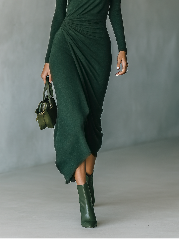 Dunkelgrünes Strick-Midikleid in Wickeloptik