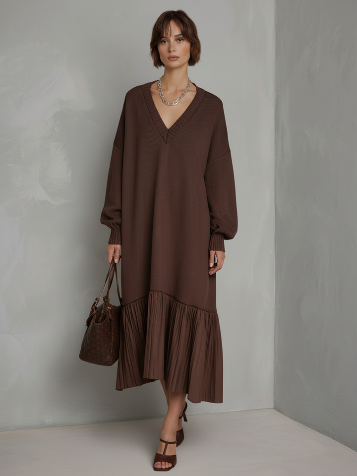 Braunes Strick-Midikleid mit Plisseesaum