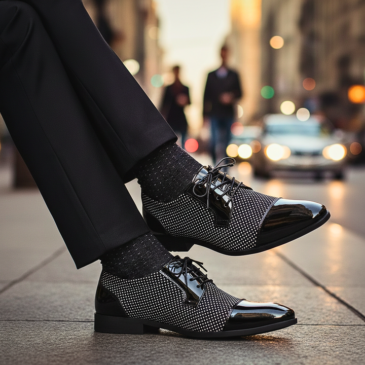 Herren Lackleder Oxford Schuhe Mit Punktmuster – Elegante Business Schuhe
