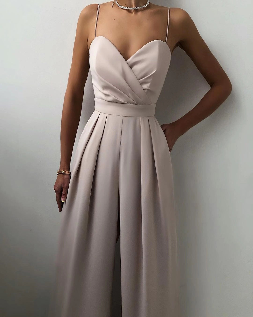 Heidi-Mode | Damen Eleganter Fließender Jumpsuit mit Spaghettibändern für Festliche Anlässe