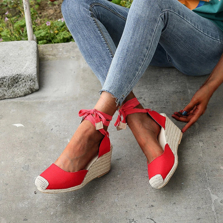 Damen-Sandalen mit hohem Absatz und Spitze 4