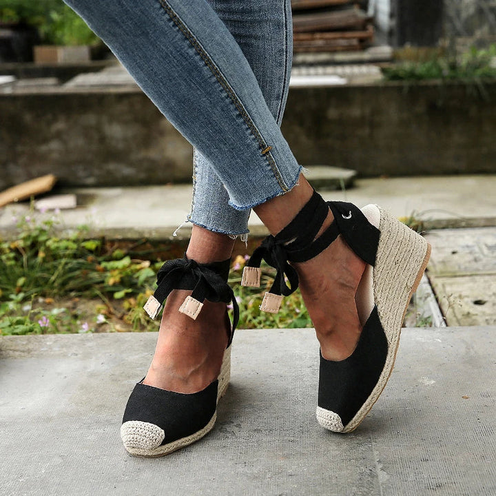 Damen-Sandalen mit hohem Absatz und Spitze 5