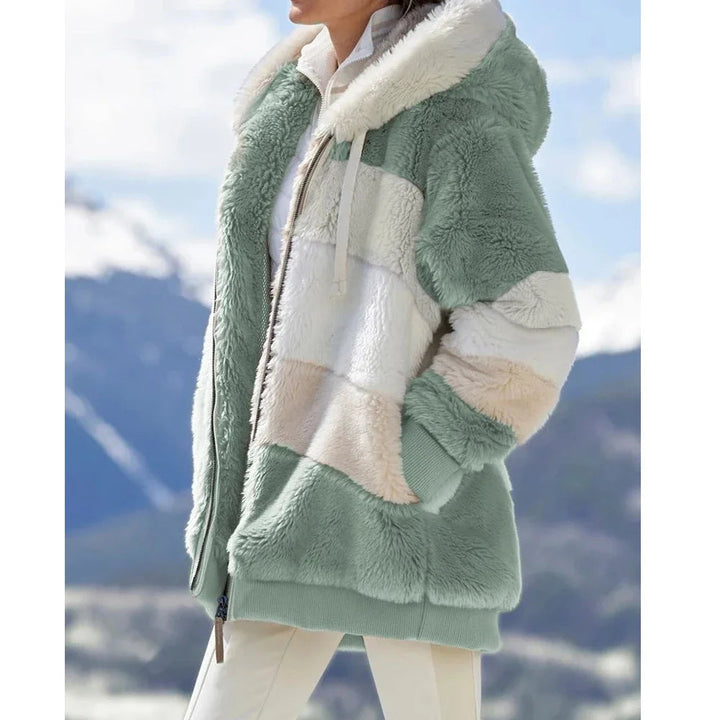 Damen Fleece Jacke mit Kapuze – Funktionalität und Stil für die kalte Saison 3