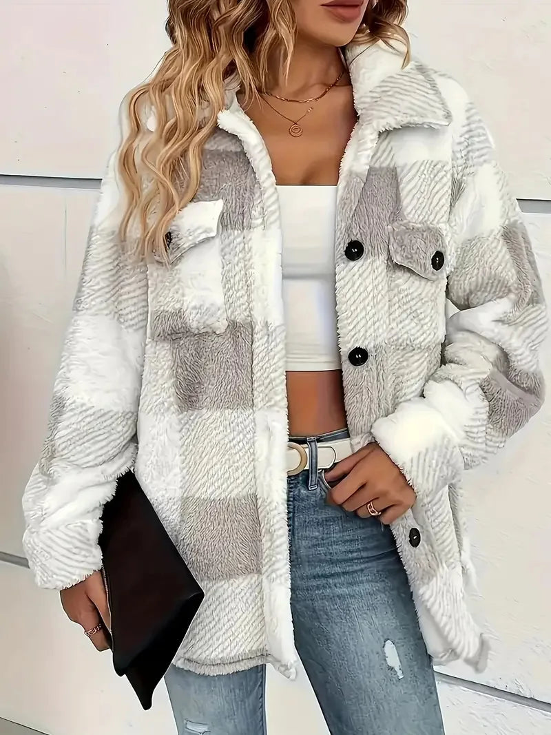 Damen Fleece Jacke mit Karomuster – Stilvoll und Warm für Kühle Tage 0