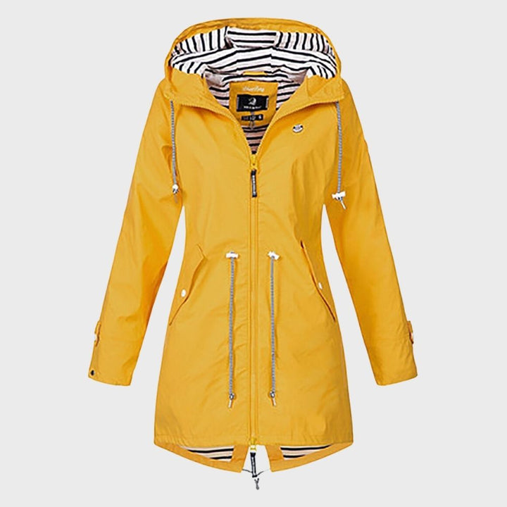Damen Lange Regenjacke mit Kapuze – Stilvoll und Funktional bei jedem Wetter 4
