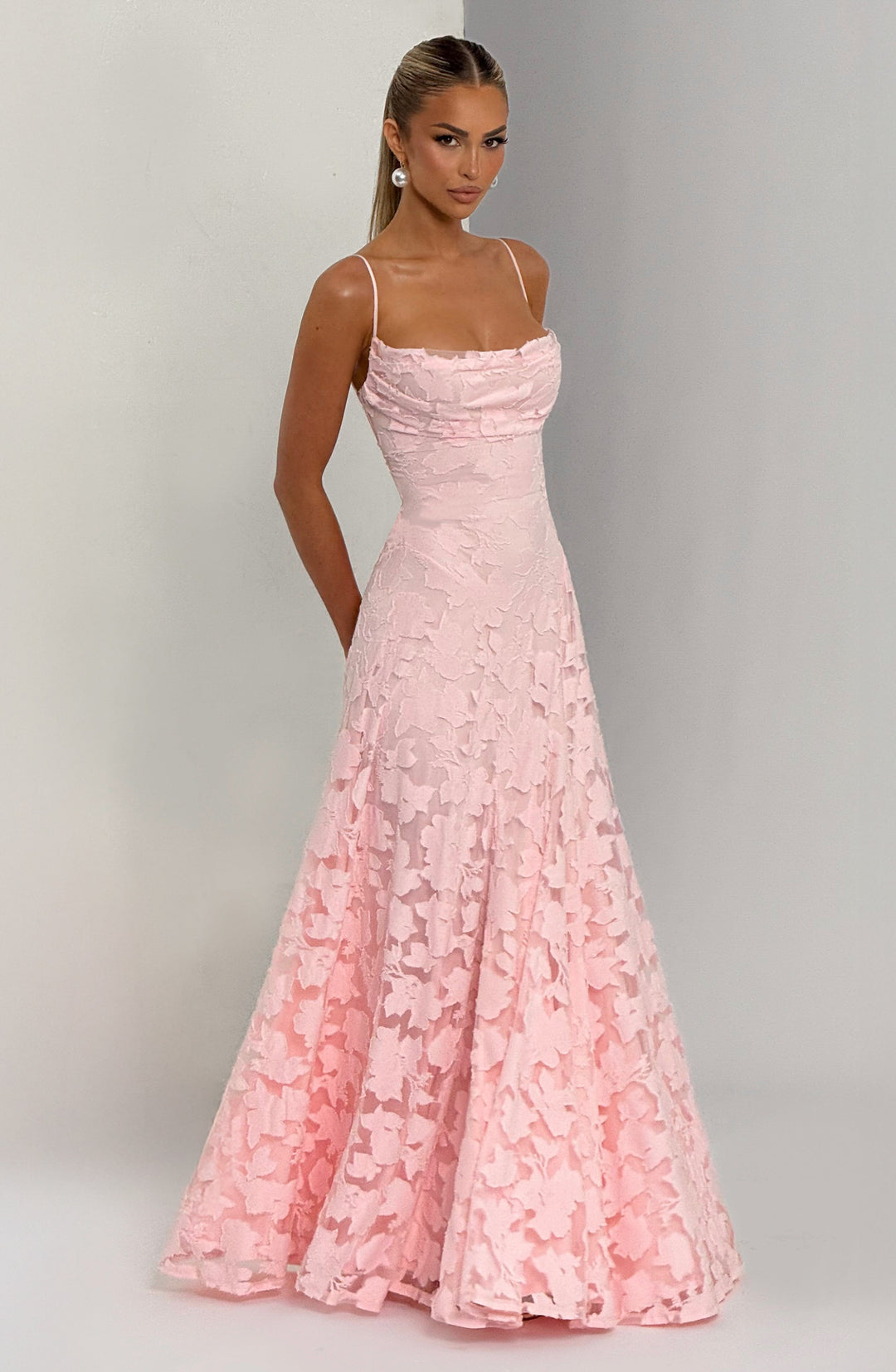 Damen Maxikleid mit Blumenmuster: Feminin und Elegant für Festliche Anlässe 10