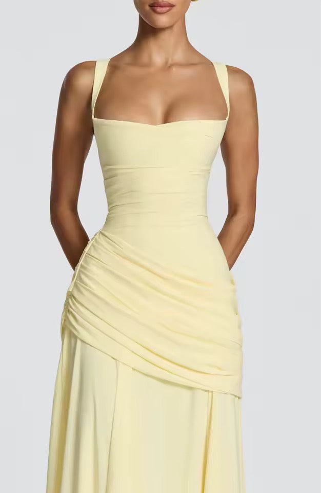 Damen Maxikleid mit Herzausschnitt: Eleganz für besondere Anlässe 4
