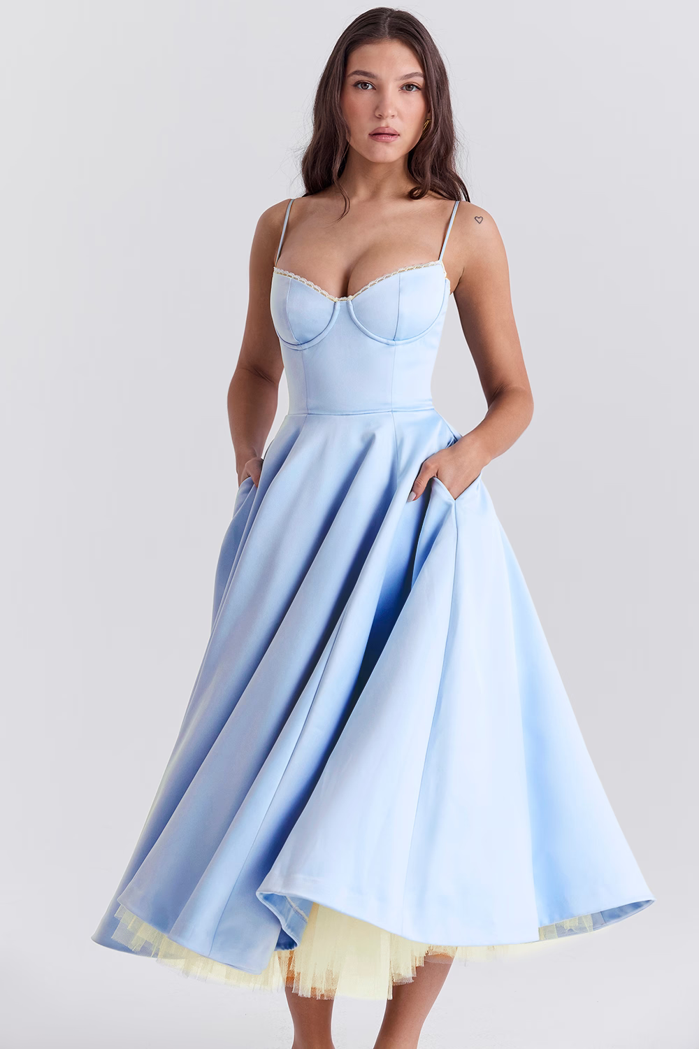 Damen Midikleid mit Bustier-Oberteil: Eleganz für Hochzeitsgäste 0