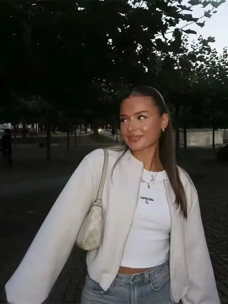 Damen Rundhals Übergangsjacke – Stilvoller Begleiter für kühle Tage 2