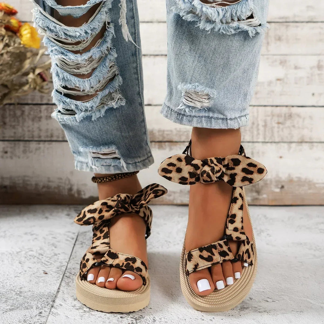 Damenschuhe mit Leopardenmuster 0