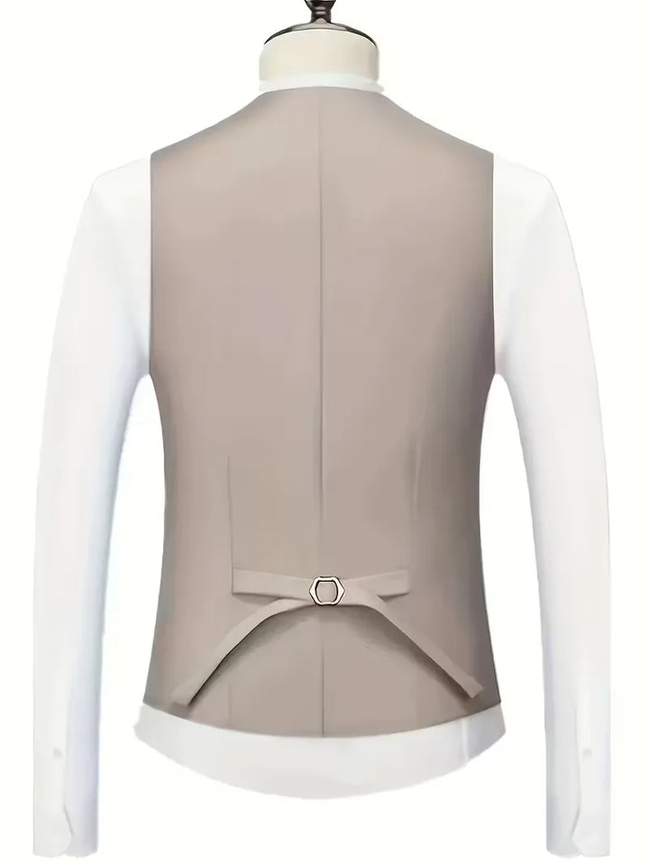 Slim-Fit-Dreiteiler für Herren – Eleganter, formeller Stil mit glänzender Oberfläche