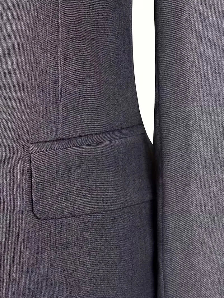 Slim-Fit-Dreiteiler für Herren – Eleganter, formeller Stil mit glänzender Oberfläche