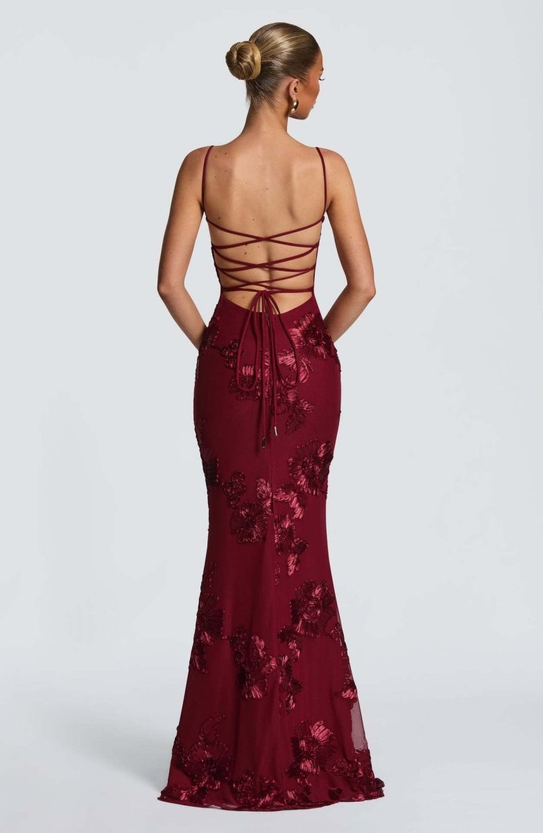 Elegantes Damen Maxikleid: Verführerischer Look für Festlichkeiten 1