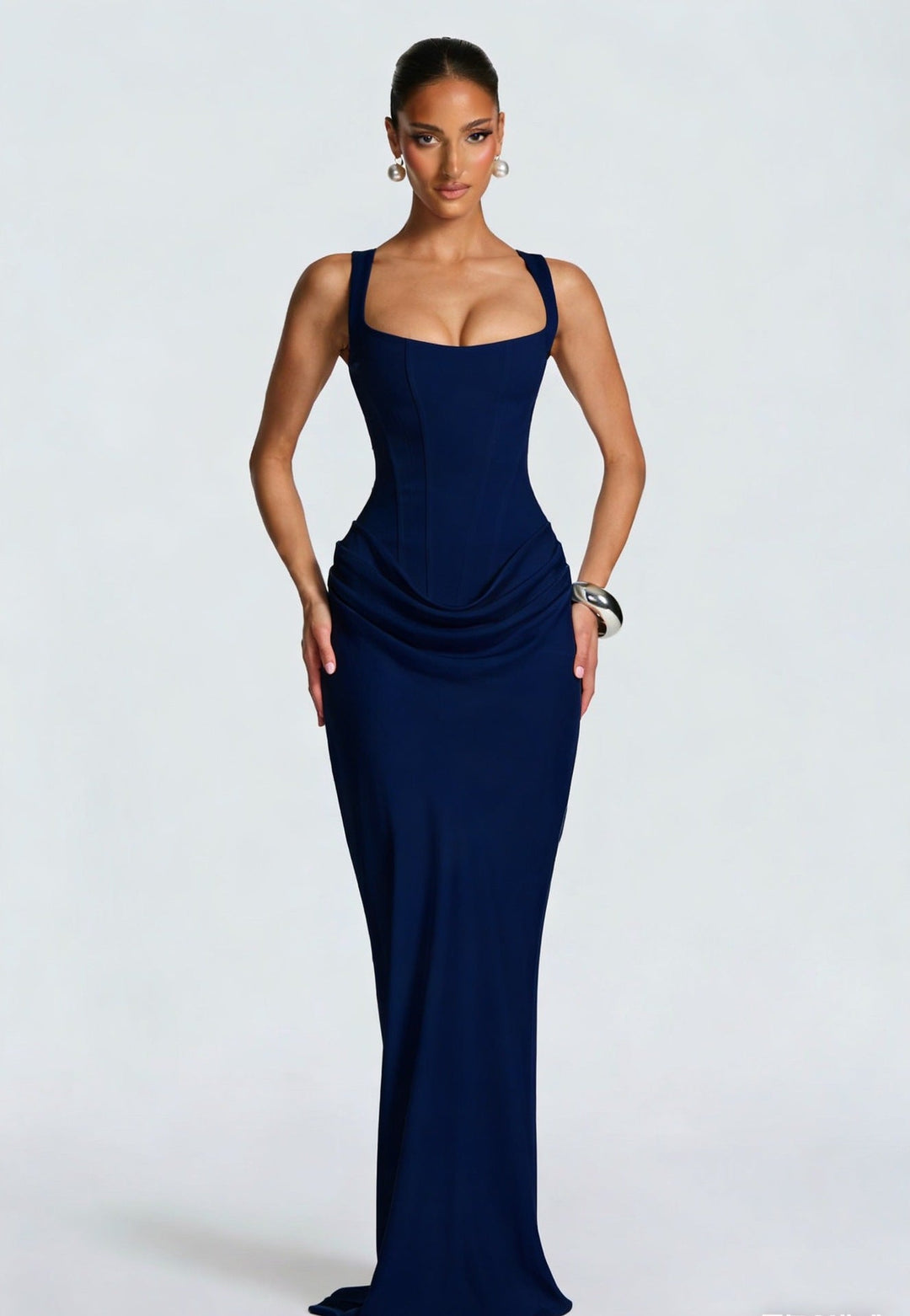 Elegantes Maxikleid mit Korsettoberteil: Figurschmeichelnd für festliche Anlässe 6
