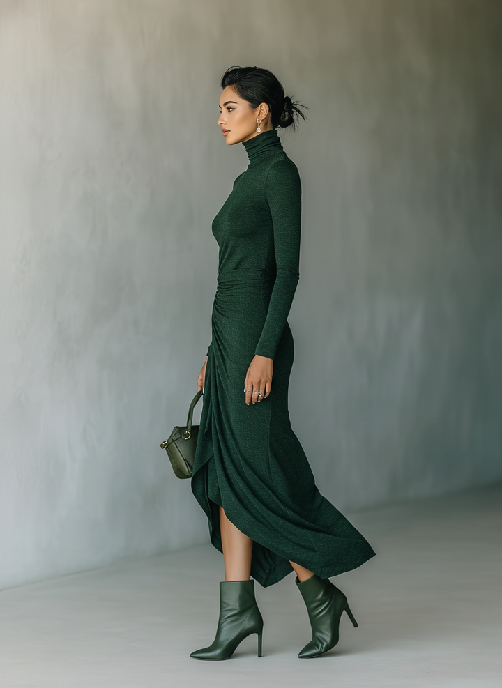 Dunkelgrünes Strick-Midikleid in Wickeloptik