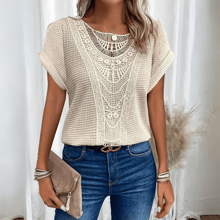 Damenbluse mit Spitze im Ibiza-Stil