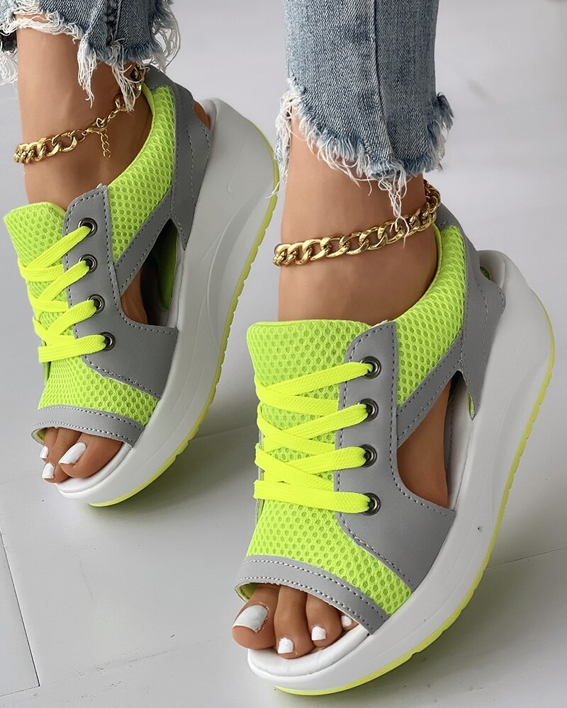 Heidi-Mode Trendkick: Atmungsaktive Sneaker-Sandalen 1