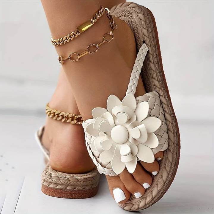 Heidi-Mode | Damen-Sandalen mit Offener Zehenspitze und Eleganten Geflochtenen Riemen 1