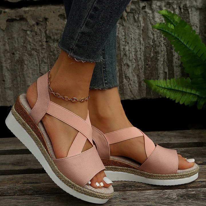 Heidi-Mode | Keilsandalen Kreuzriemen Plateau Gladiator 1