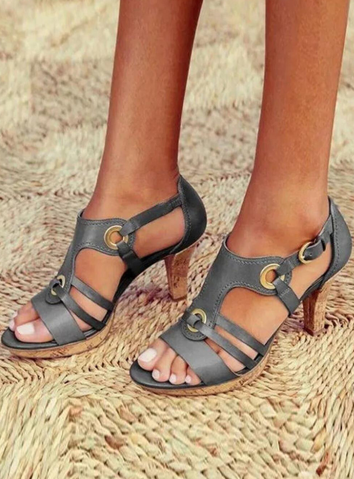 Heidi-Mode | Mühelose Und Stilvolle Allgemeine Sandalen 1