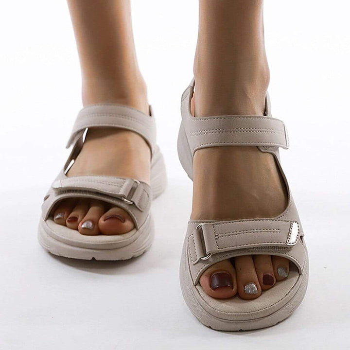 Heidi-Mode | Orthopädische Sandalen für Damen – Verstellbare Riemen für Optimalen Komfort 3