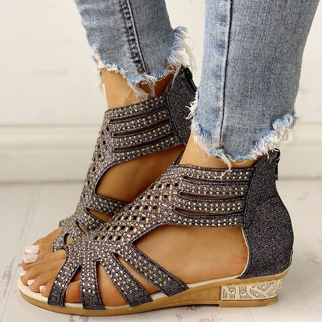 Heidi - Orthopädische Sandalen mit niedrigem Absatz 2