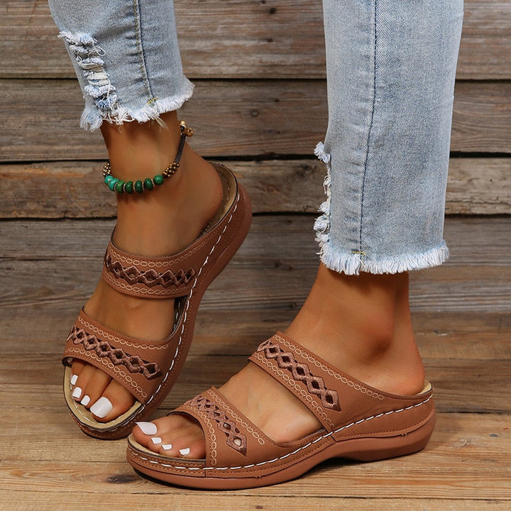Heidi | Gepolsterte orthopädische Sandalen 2