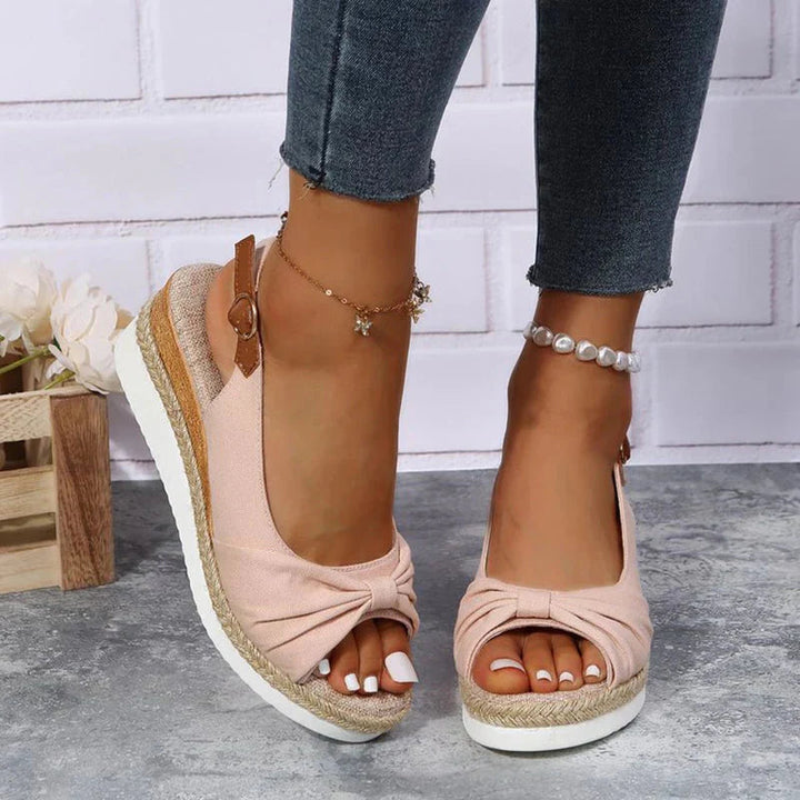 Heidi sommer-espadrille-sandalen mit schnallenverschluss und knotendetail 1