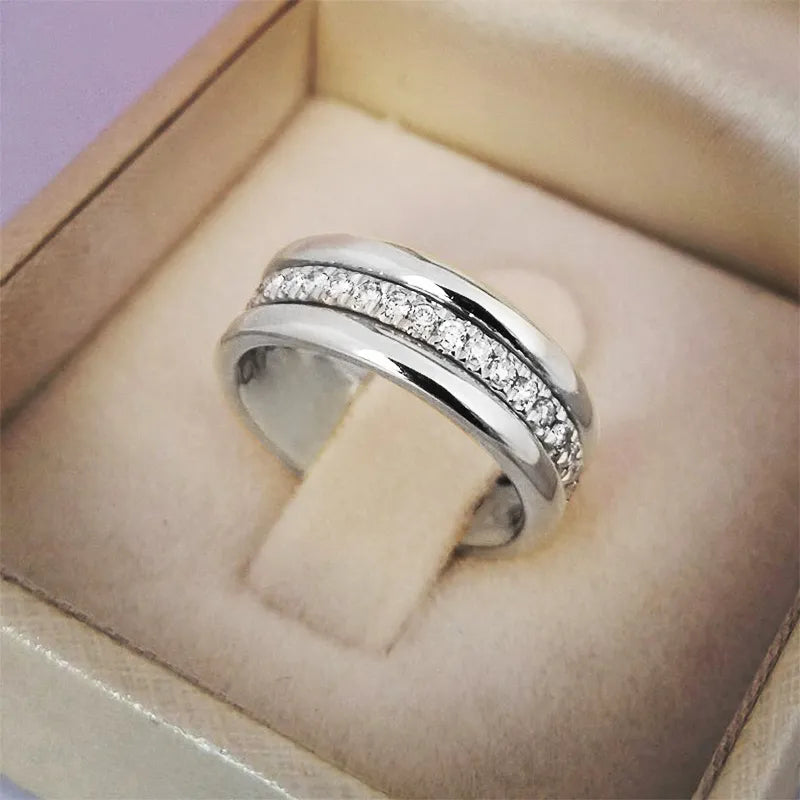 Damen-Verlobungsring mit mikrogepflasterten Zirkonia – Eleganter Ehering