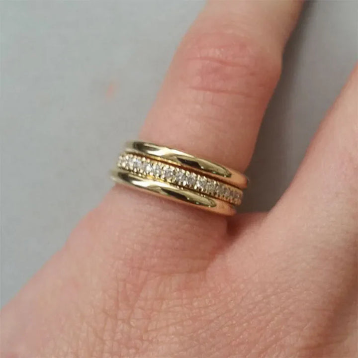Damen-Verlobungsring mit mikrogepflasterten Zirkonia – Eleganter Ehering