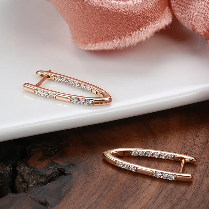 Geometrische Zirkonia-Ohrhänger in Roségold für Damen – Eleganter und trendiger Schmuck