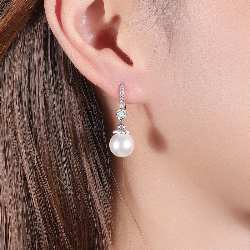 Damen-Ohrhänger mit Zirkonia und Perlen – Elegante, runde Statement-Ohrringe aus Silber