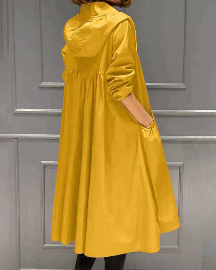 Lange Damen-Regenjacke mit Kapuze – Stilvoll und Wasserdicht für Jeden Anlass 4