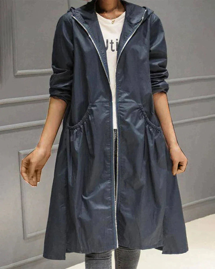 Lange Damen-Regenjacke mit Kapuze – Stilvoll und Wasserdicht für Jeden Anlass 6