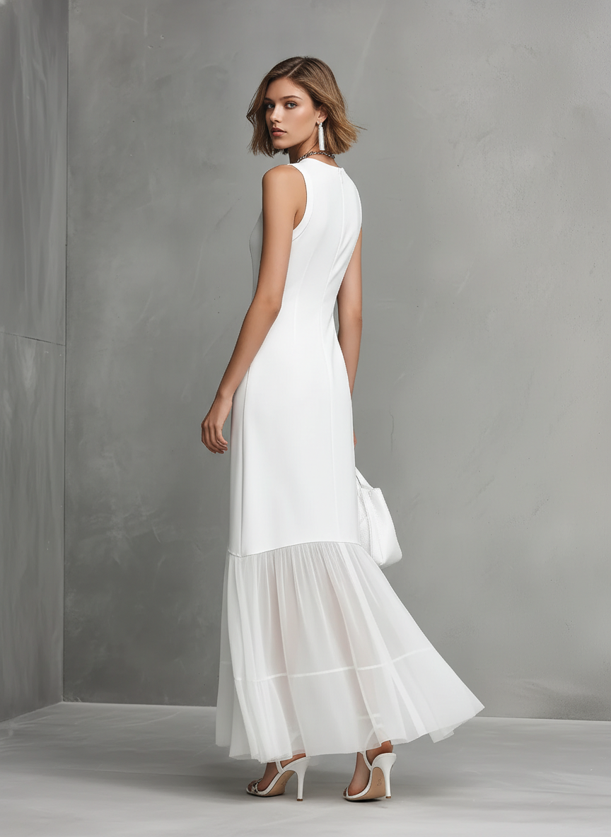 Elegantes weißes Midikleid mit Chiffon-Volantsaum