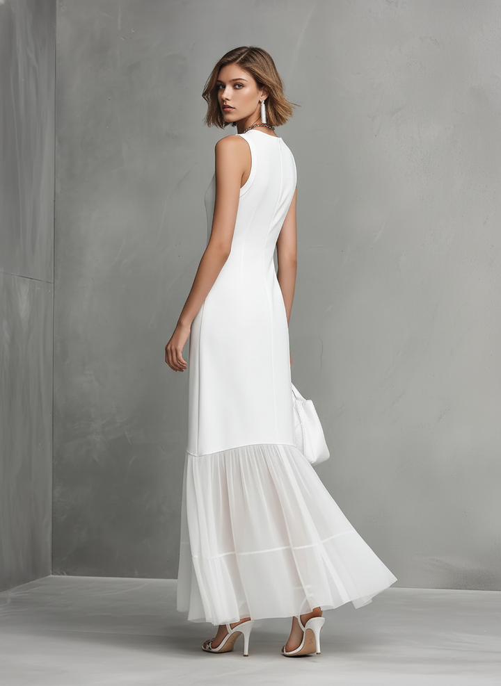 Elegantes weißes Midikleid mit Chiffon-Volantsaum