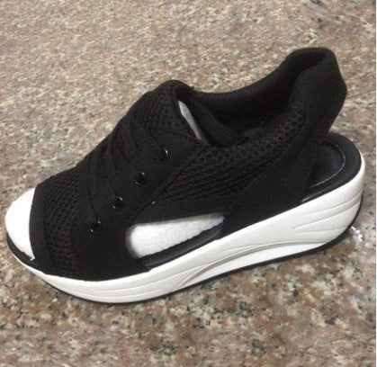 Muffin-Sandalen mit Kontrastfarbigem Ausschnitt 0